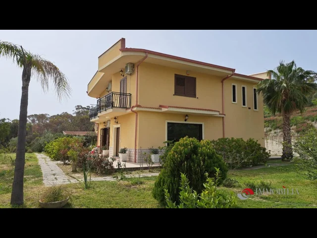Appartamenti in Vendita - Meravigliosa villa di prestigio