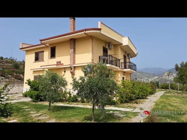 Appartamenti in Vendita - Meravigliosa villa di prestigio