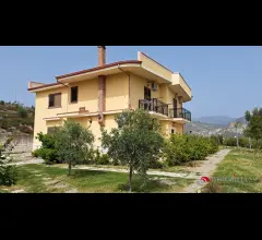 Appartamenti in Vendita - Meravigliosa villa di prestigio