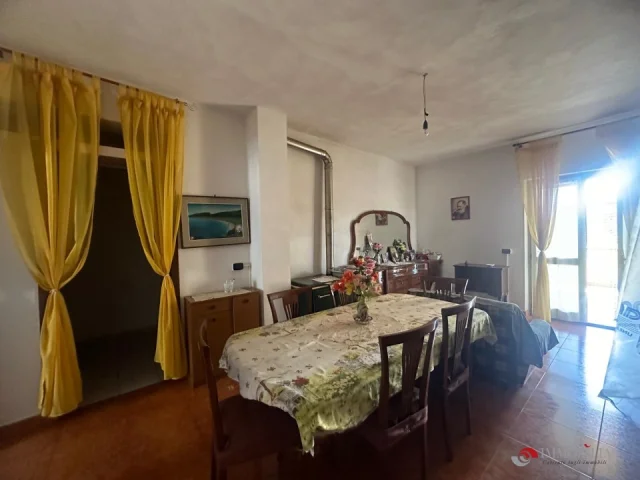 Appartamenti in Vendita - Abitazione indipendente a palizzi