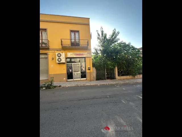 Appartamenti in Vendita - Locale commerciale in vendita, melito di porto salvo