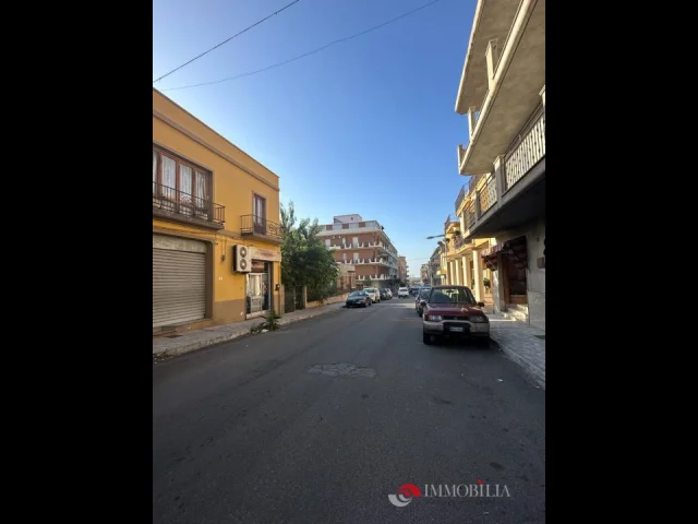 Appartamenti in Vendita - Locale commerciale in vendita, melito di porto salvo