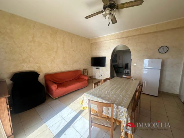 Appartamenti in Vendita - Appartamento al piano terzo in via del fortino