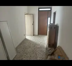 Appartamenti in Vendita - Casa indipendente con terrazzo e patio/giardino