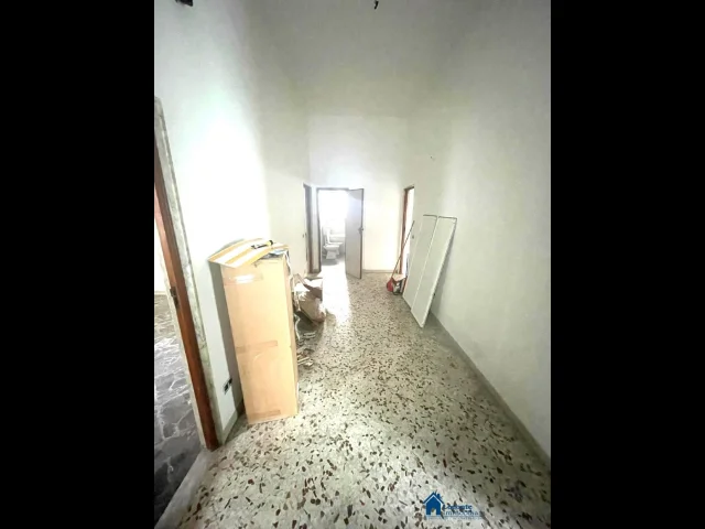Appartamenti in Vendita - Casa indipendente con terrazzo e patio/giardino