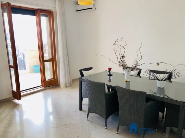 Appartamenti in Vendita - Porzione di bifamiliare con terrazzo e cantina