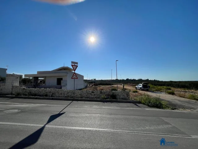 Appartamenti in Vendita - Terreno edificabile