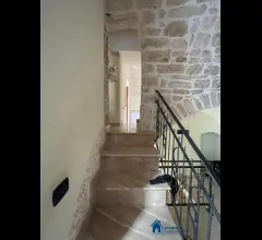Appartamenti in Vendita - Casa indipendente con terrazzo attrezzato