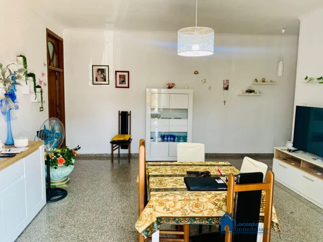 Appartamenti in Vendita - 4 locali + accessori