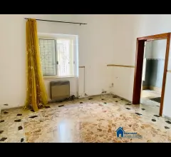 Appartamenti in Vendita - Casa indipendente con terrazzo e vano/tavernetta