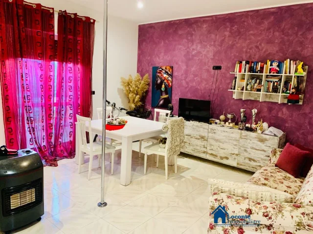 Appartamenti in Vendita - 4 locali + accessori