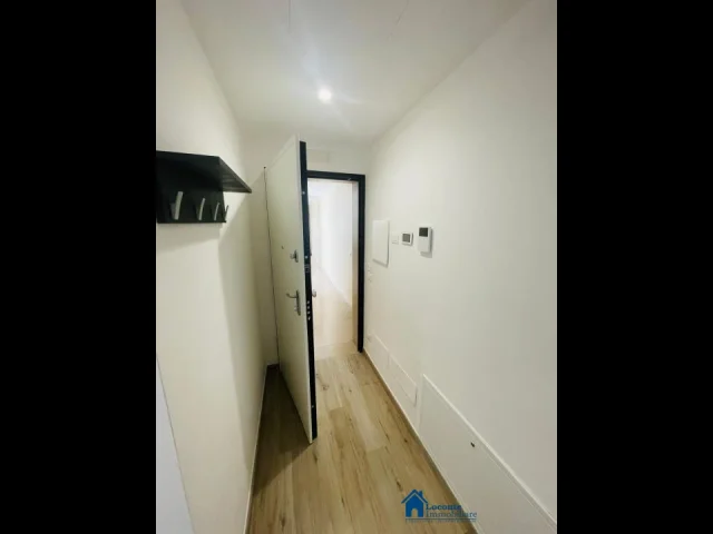 Appartamenti in Vendita - 2 locali + accessori con posto auto e cantinola