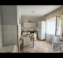 Appartamenti in Vendita - Appartamento di 2 camere e cucina 80mq, centro