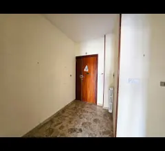 Appartamenti in Vendita - Appartamento in vendita rione incis di 4 camere