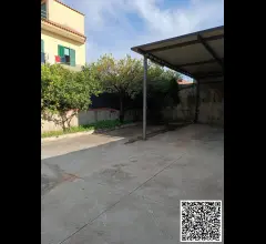 Appartamenti in Vendita - Piazzale in affitto, di 125mq, zona centrale