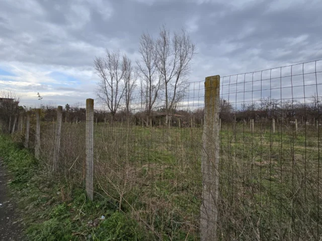 Appartamenti in Vendita - Terreno agricolo di circa 8000mq
