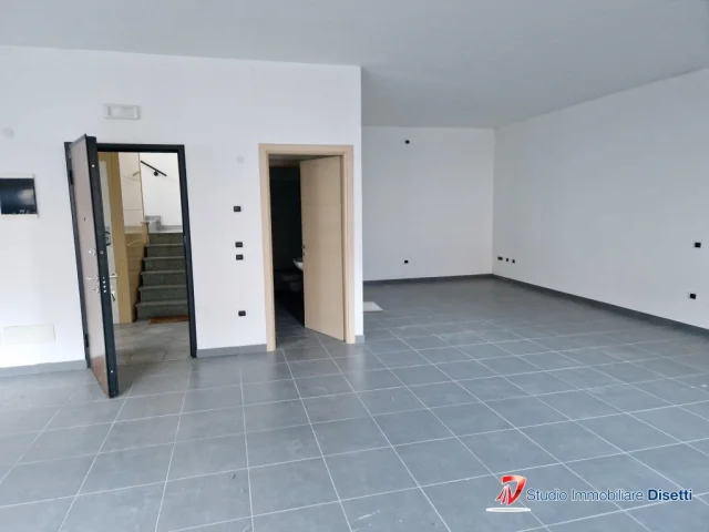 Breno centro vendesi ufficio