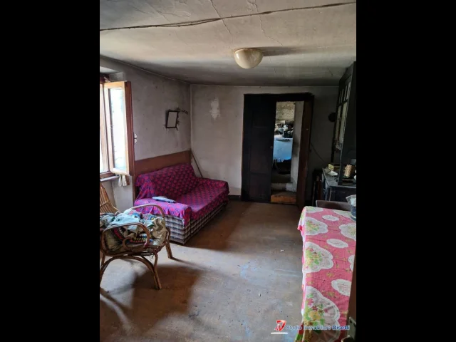 Appartamenti in Vendita - Malonno vendesi casa terra cielo