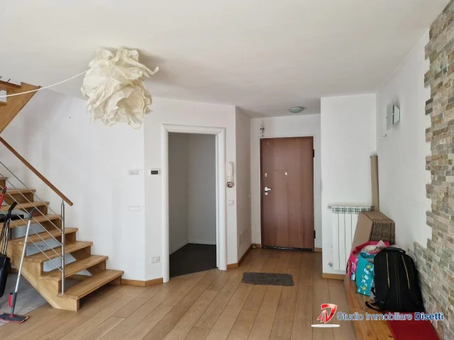 Appartamenti in Vendita - Edolo vendesi appartamento in duplex con box