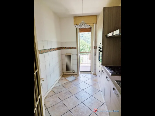 Appartamenti in Vendita - Capo di ponte vendesi appartamento con box e cantina