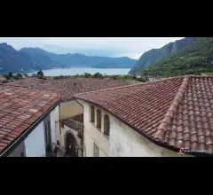 Lago d'iseo solto collina vendesi casa terracielo ideale b&b