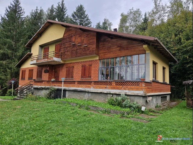 Appartamenti in Vendita - Saviore dell'adamello vendesi villa singola con terreno