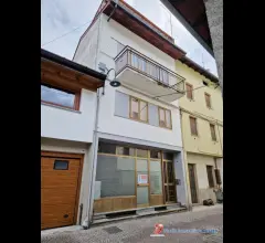 Aprica vicinanze santicolo vendesi casa terra cielo