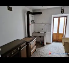 Appartamenti in Vendita - Edolo centro storico vendesi casa terra cielo