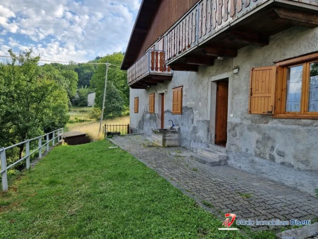 Appartamenti in Vendita - Sonico garda vendesi casa terra cielo