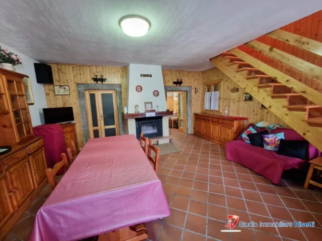 Appartamenti in Vendita - Sonico garda vendesi casa terra cielo