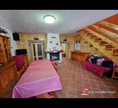Appartamenti in Vendita - Sonico garda vendesi casa terra cielo