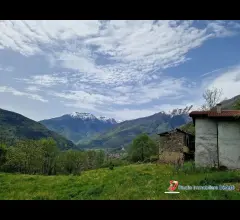 Appartamenti in Vendita - Malonno vendesi fabbricato indipendente da ristrutturare