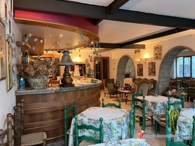 Appartamenti in Vendita - Schilpario vendesi albergo