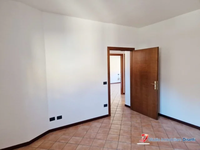 Appartamenti in Vendita - Edolo vendesi appartamento con box e cantina