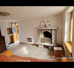 Appartamenti in Vendita - Edolo vendesi porzione di casa in carattestico borgo