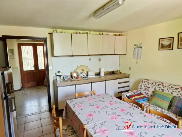 Appartamenti in Vendita - Sonico rino vendesi caratteristica casa di paese