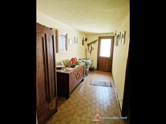 Appartamenti in Vendita - Sonico rino vendesi caratteristica casa di paese