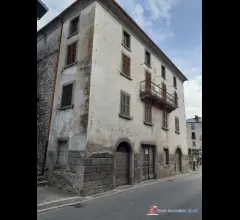 Appartamenti in Vendita - Vezza d'oglio centro vendesi fabbricato da ristrutturare