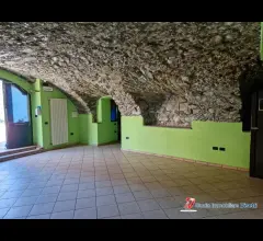 Appartamenti in Vendita - Sonico rino vendesi locale commerciale