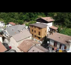 Appartamenti in Vendita - Berzo demo vendesi fabbricato