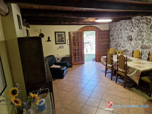 Appartamenti in Vendita - Sonico rino vendesi porzione di casa con giardino