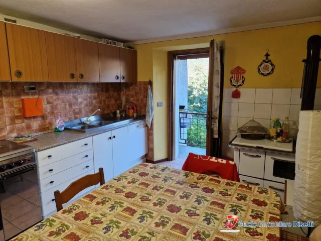 Appartamenti in Vendita - Sonico rino vendesi porzione di casa con giardino