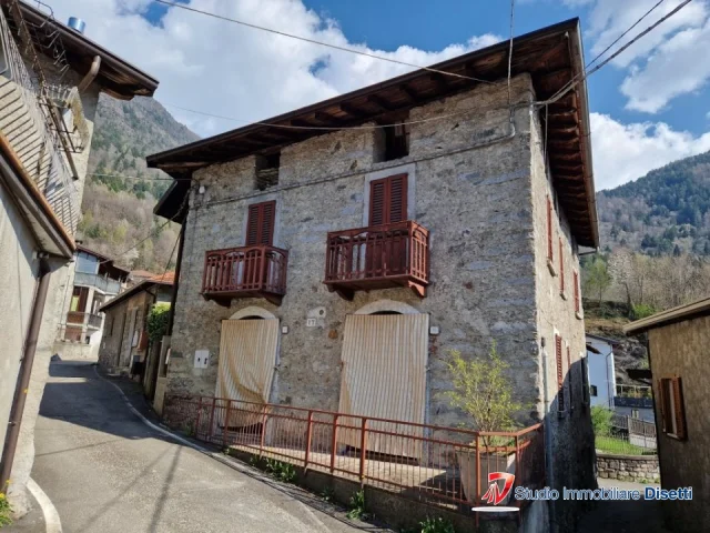 Sonico rino vendesi casa singola