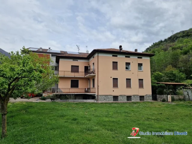 Ceto vendesi casa indipendente con giardino