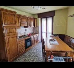 Appartamenti in Vendita - Losine vendesi casa indipendente