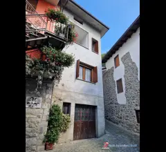 Appartamenti in Vendita - Niardo vendesi casa con garage