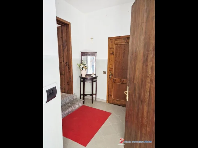 Appartamenti in Vendita - Niardo vendesi casa con garage