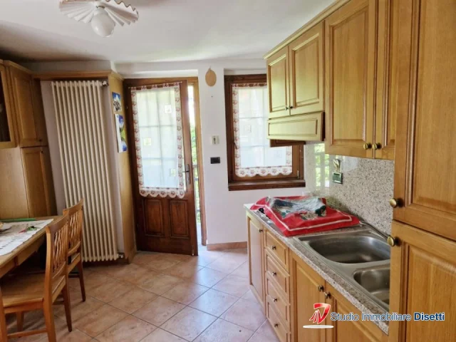 Appartamenti in Vendita - Capo di ponte pescarzo vendesi appartamento con taverna