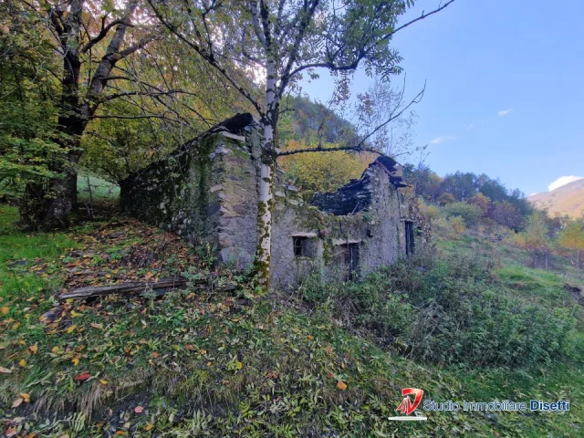 Appartamenti in Vendita - Corteno golgi vendesi rustico da riedificare