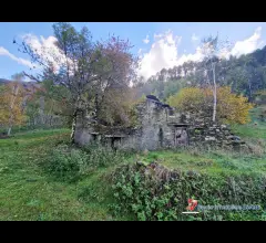 Appartamenti in Vendita - Corteno golgi vendesi rustico da riedificare